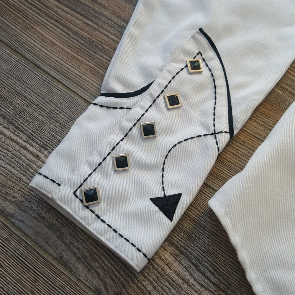 Western Rodeo Boho Embroidered Long Sleeve Button Down Front Blouse Top - Picture 2 of 11